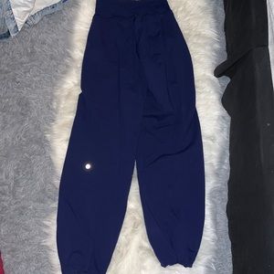Lululemon High-Waist Pant